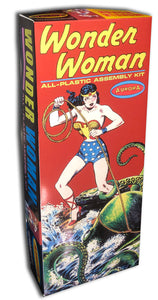 AURORA: Wonder Woman Model Kit Box